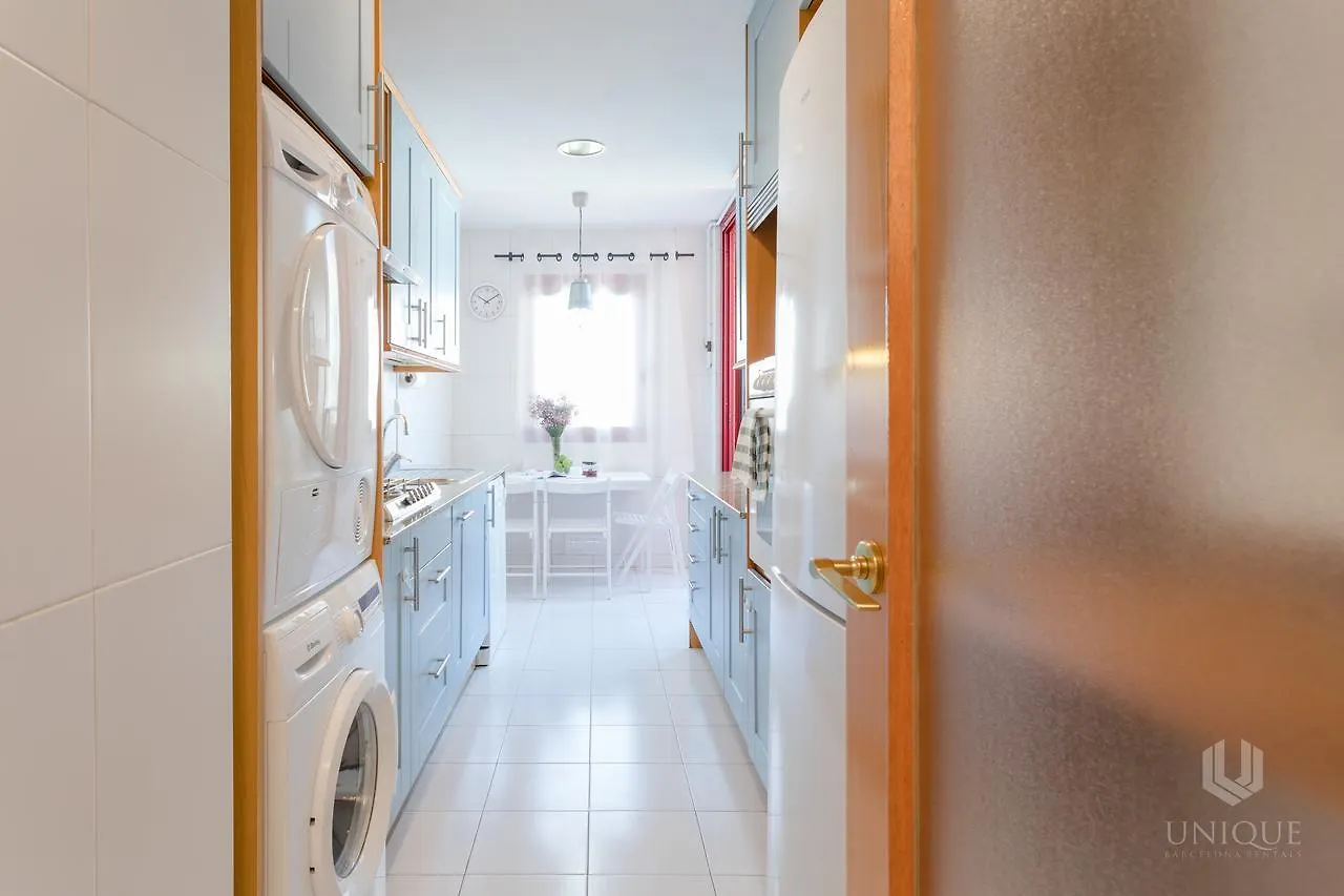 דירה ברצלונה Unique Rentals - Stylish Seafront Duplex