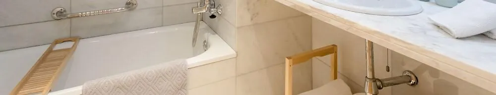 ברצלונה Unique Rentals - Stylish Seafront Duplex דירה